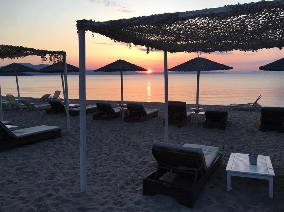 Bora Bora Beach Bar Χαλκιδα Παραλία Αλυκές Bora Bora Beach Bar Χαλκιδα Παραλία Αλυκές