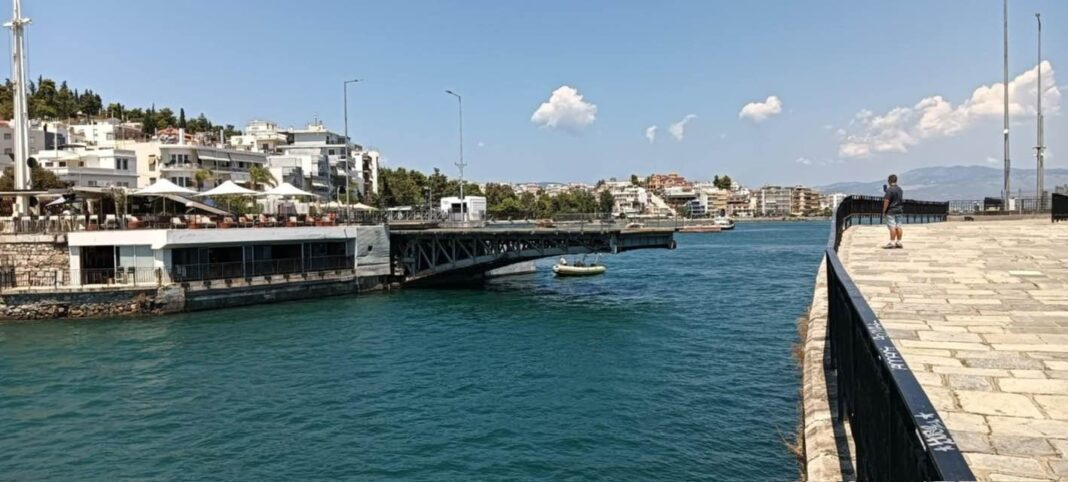 Καρναβάλι Χαλκίδας 2026: Ποιες ώρες κλείνει η Παλιά Γέφυρα – Ποιοι δρόμοι κλείνουν και πώς θα διεξάγεται η κυκλοφορία προς Κάνηθο Καρναβάλι Χαλκίδας 2026: Ποιες ώρες κλείνει η Παλιά Γέφυρα – Ποιοι δρόμοι κλείνουν και πώς θα διεξάγεται η κυκλοφορία προς Κάνηθο